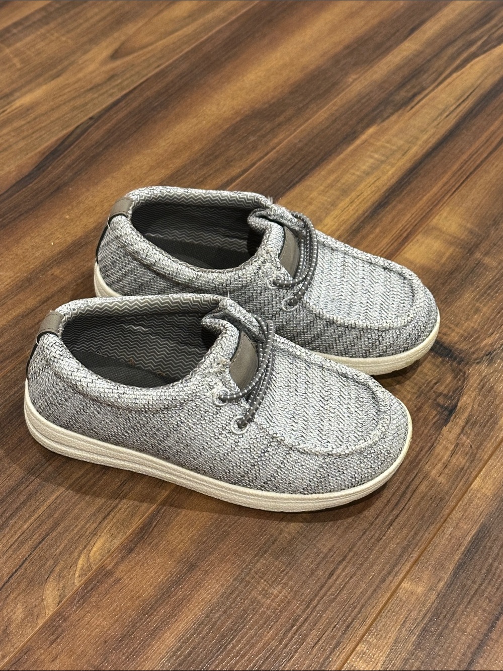 Old Navy Heather Gray Knit Slip-On Sneakers for Kids